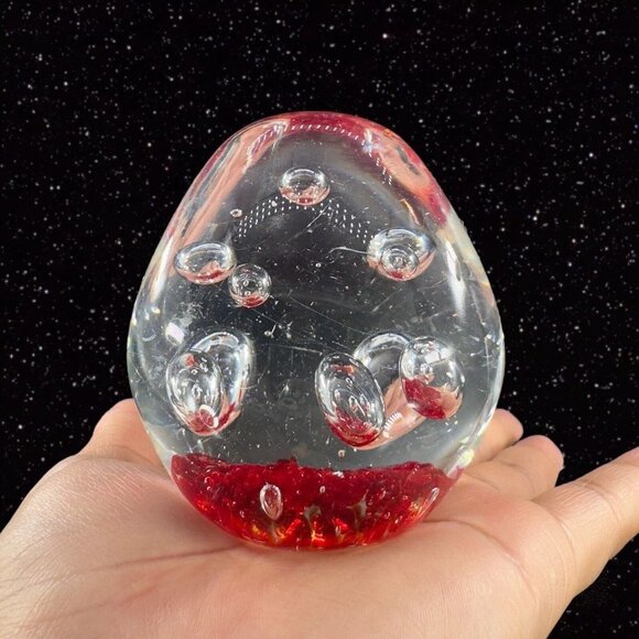 Vintage Art Glass Paperweight Red Bottom With Clear Large Air Bubbles Swirls - Picture 12 of 14